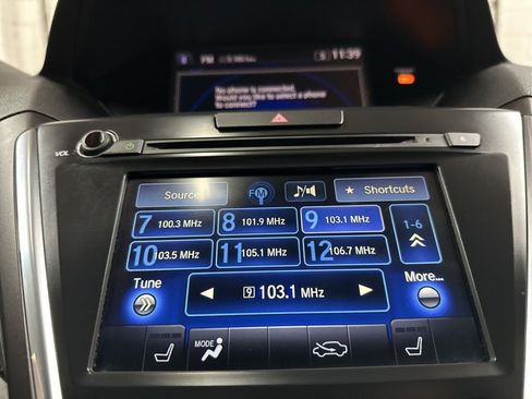 Used 2017 Acura MDX SH-AWD image 26