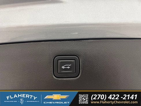 Used 2024 Chevrolet Blazer RS FWD image 21