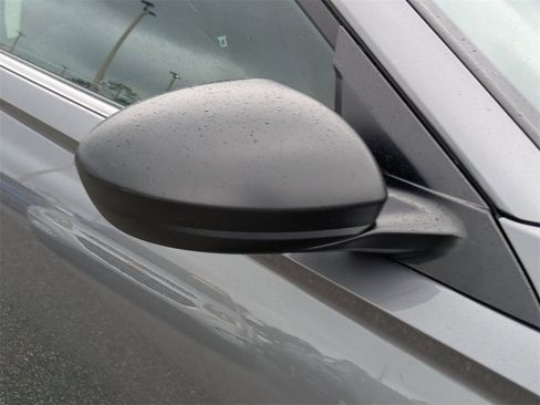 Used 2024 Nissan Altima 2.5 SV image 10