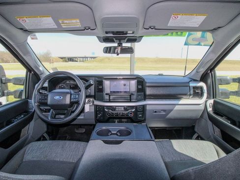 Used 2025 Ford F250 XLT w/ FX4 Off-Road Package image 10