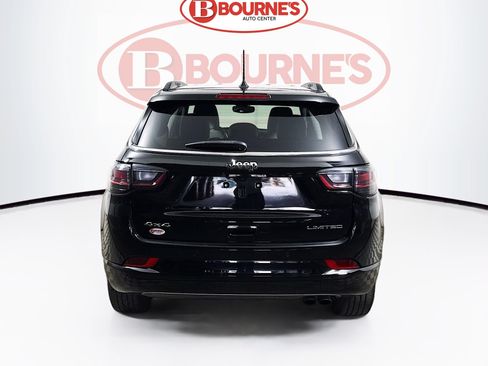 Used 2022 Jeep Compass Limited w/ Elite Group AWD/4WD image 9