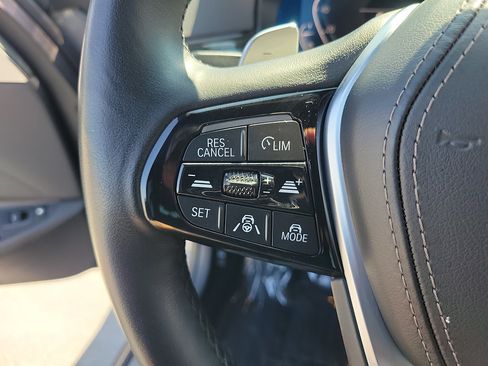 Used 2023 BMW 530e RWD image 24