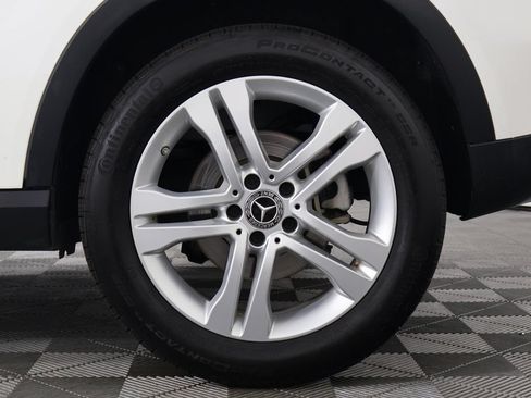 Used 2019 Mercedes-Benz GLA 250 4MATIC image 16
