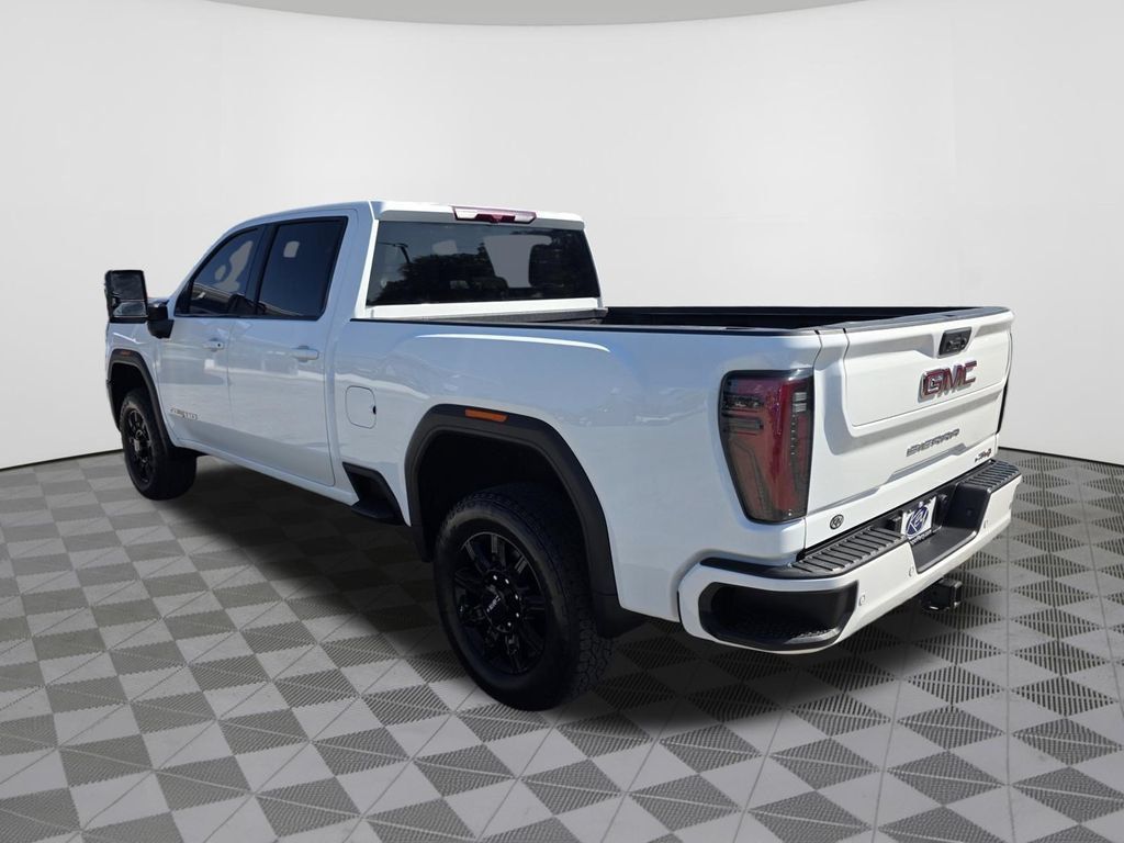 Used 2025 GMC Sierra 2500 AT4 AWD/4WD image 11