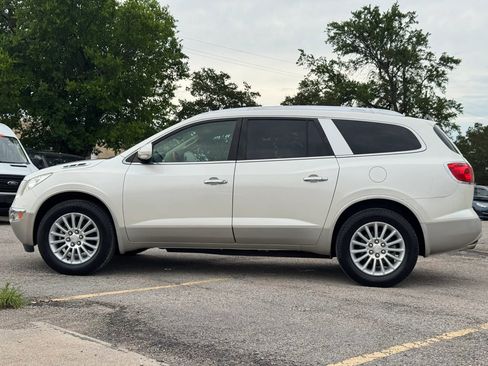 Used 2012 Buick Enclave Leather FWD image 3
