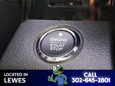 Used 2022 Ford F250 Lariat w/ Black Appearance Package image 42