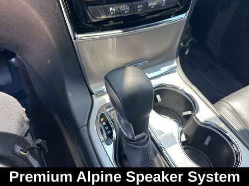 Used 2019 Jeep Grand Cherokee Limited RWD image 15