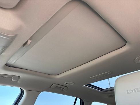 Used 2019 GMC Acadia Denali AWD/4WD image 30