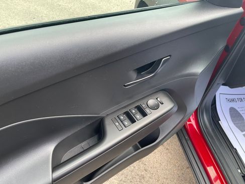 Used 2025 Hyundai Kona SEL image 20