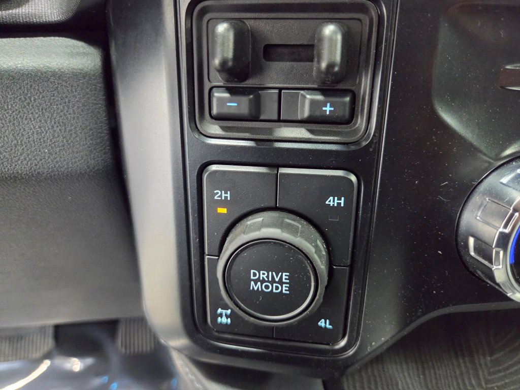 Used 2025 Ford F250 Platinum AWD/4WD image 35