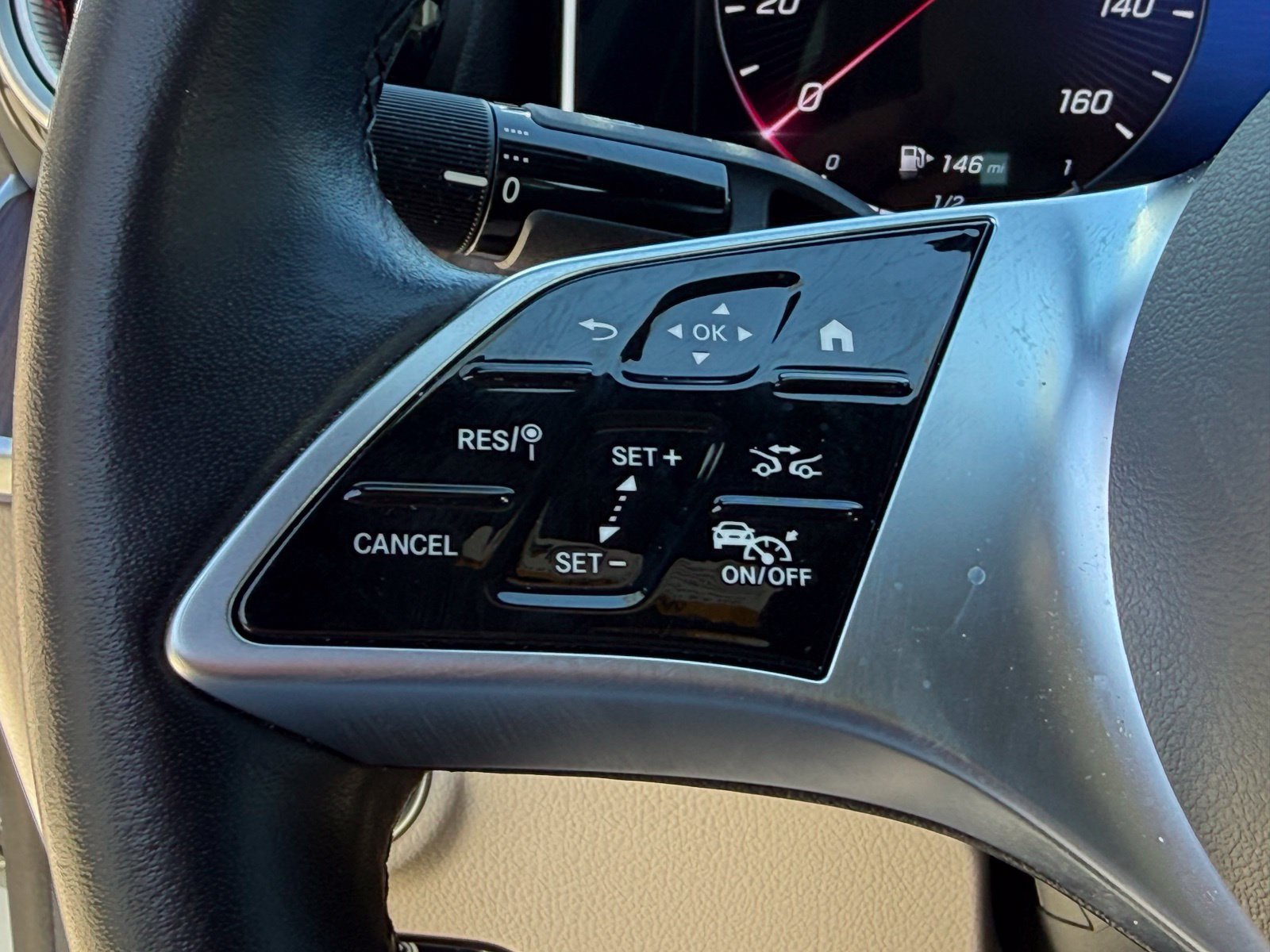 Used 2024 Mercedes-Benz C 300 Sedan image 32