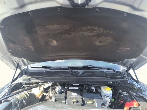 Used 2024 RAM 2500 Big Horn image 24