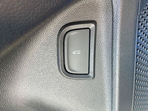 Used 2024 Chevrolet Blazer EV LT AWD/4WD image 14