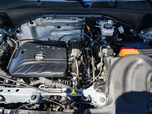 Used 2023 Chevrolet TrailBlazer RS FWD image 24