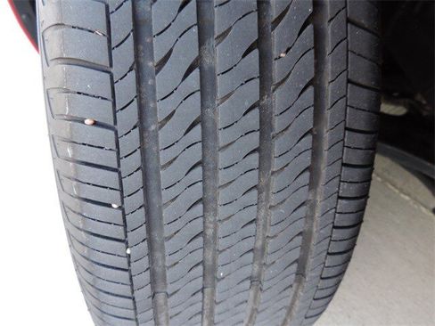 Certified 2025 Subaru Impreza 2.0i image 10