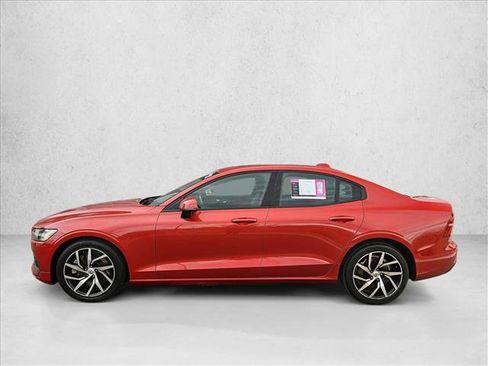 Used 2020 Volvo S60 T6 Momentum AWD/4WD image 9