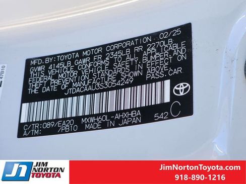 Used 2025 Toyota Prius Limited image 33