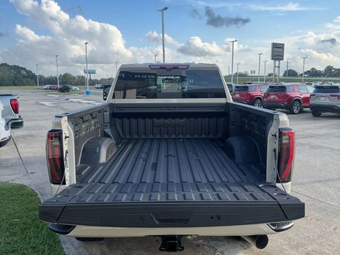 New 2026 GMC Sierra 2500 AT4 w/ AT4 Premium Plus Package image 9