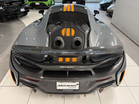 Used 2019 McLaren 600LT RWD image 4