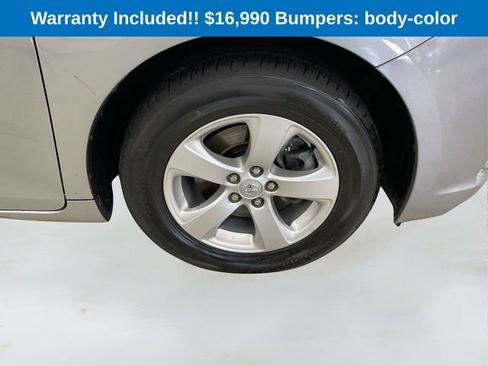 Used 2017 Toyota Sienna LE image 15