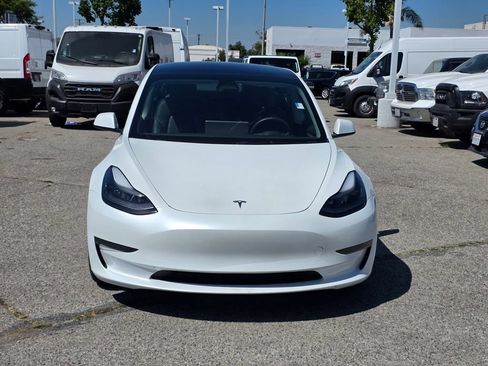 Used 2023 Tesla Model 3 Standard Range RWD image 2