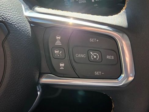 Used 2024 Jeep Wrangler Sahara image 22