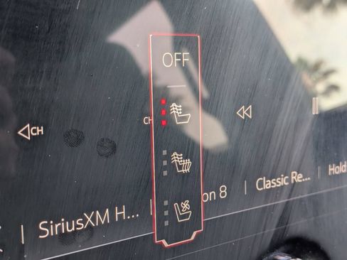Certified 2025 GMC Yukon XL Denali AWD/4WD image 21