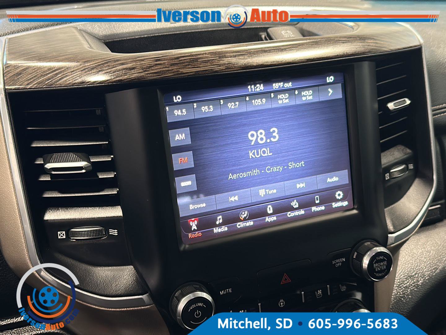 Used 2020 RAM 1500 Laramie AWD/4WD image 19