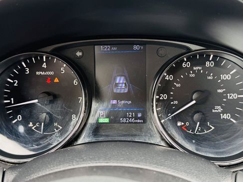 Used 2019 Nissan Rogue SV FWD image 16