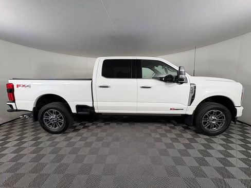 Used 2025 Ford F350 Platinum w/ Platinum Plus Package image 8