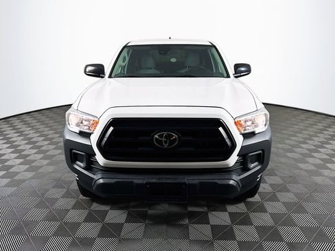 Used 2022 Toyota Tacoma SR image 2