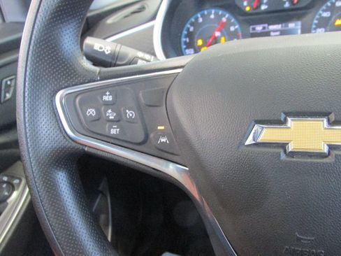 Used 2024 Chevrolet Malibu LT image 16