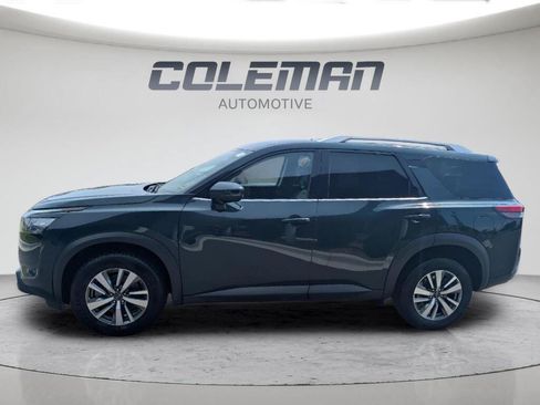 Used 2025 Nissan Pathfinder SL AWD/4WD image 6