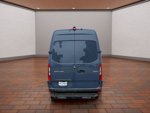 Used 2019 Mercedes-Benz Sprinter 144 image 7