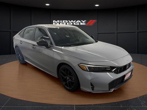 Used 2025 Honda Civic Sport image 1