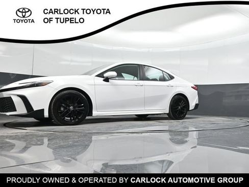 Used 2026 Toyota Camry SE FWD image 47