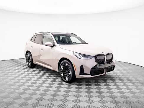 Certified 2025 BMW X3 xDrive30i w/ Premium Package AWD/4WD image 8