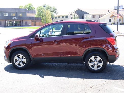 Used 2017 Chevrolet Trax LT AWD/4WD image 8