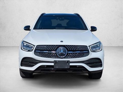 Used 2021 Mercedes-Benz GLC 300 4MATIC image 2