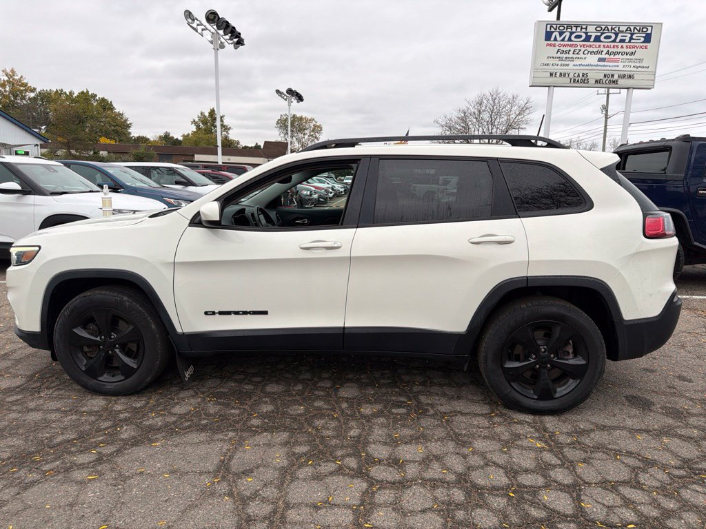 Used 2019 Jeep Cherokee Latitude w/ Cold Weather Group AWD/4WD image 8