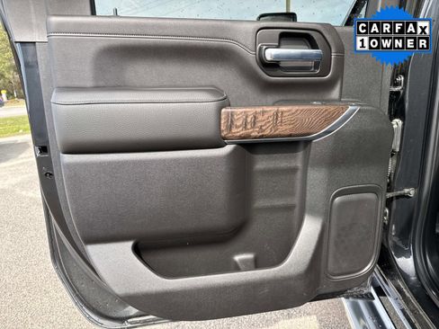 Used 2020 GMC Sierra 2500 Denali w/ Denali Ultimate Package image 16