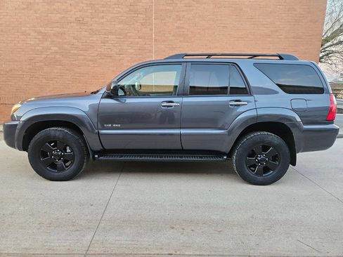 Used 2007 Toyota 4Runner Sport AWD/4WD image 7