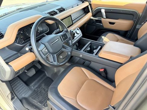 Used 2023 Land Rover Defender 110 X-Dynamic SE AWD/4WD image 5