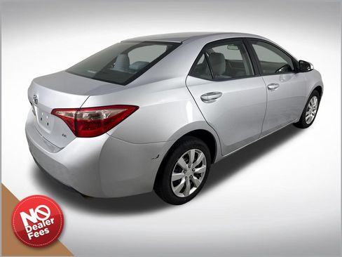 Used 2017 Toyota Corolla L FWD image 3