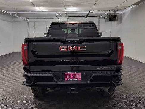 Used 2024 GMC Sierra 2500 Denali w/ Denali Reserve Package AWD/4WD image 9