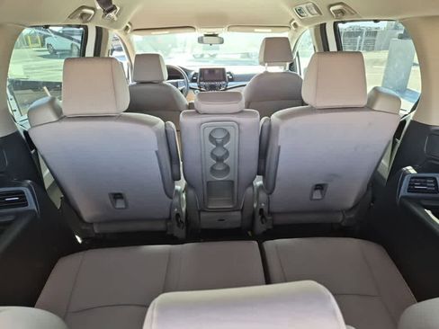 Used 2023 Honda Odyssey EX image 12