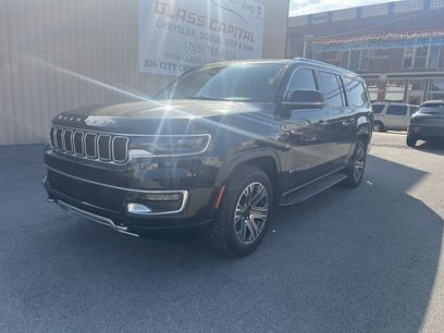 New 2024 Jeep Wagoneer L Series II w/ HD Trailer Tow Package