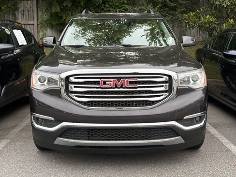 Used 2018 GMC Acadia SLT FWD image 4
