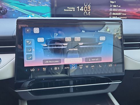 Used 2025 Lincoln Nautilus Black Label image 24