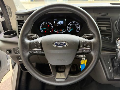 Used 2025 Ford Transit 250 Low Roof w/ Exterior Upgrade Package RWD image 15